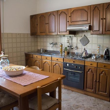 La Casa Di Lory Lägenhet Vinci Exteriör bild